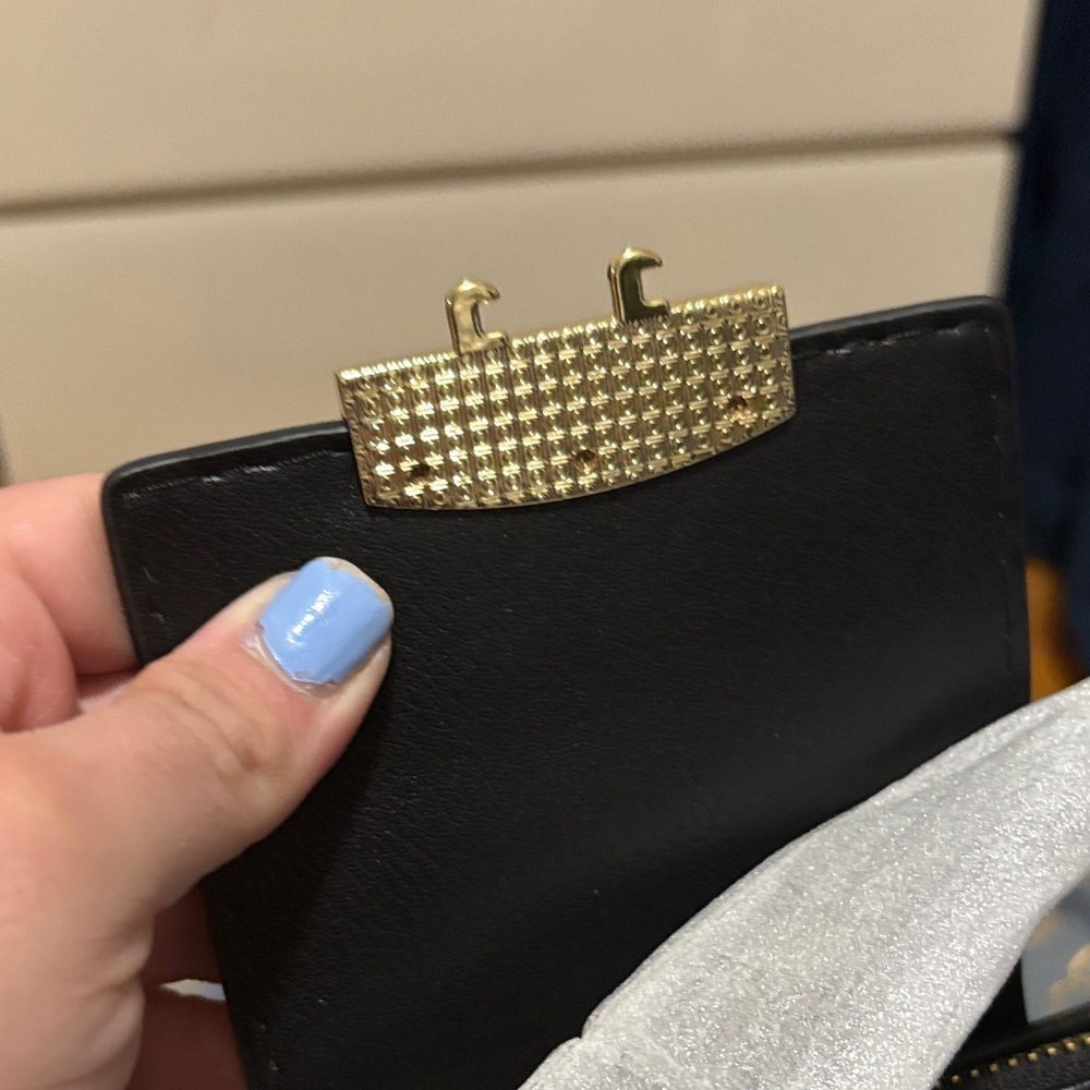 Love Moschino Black Shoulder Bag with Gold Accents - Picture 6 of 13